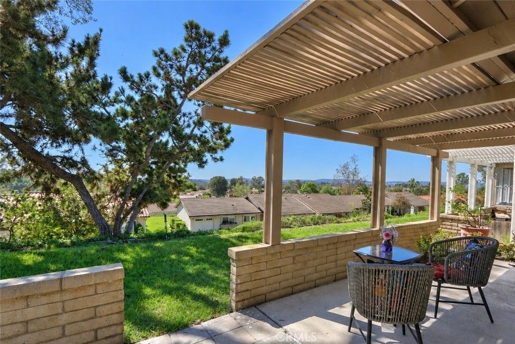 28052 Via Herrera, Mission Viejo