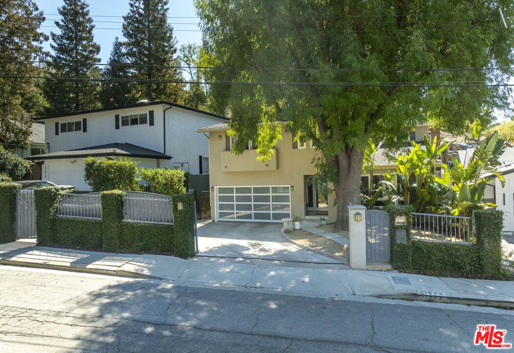 21824 San Miguel Street, Woodland Hills