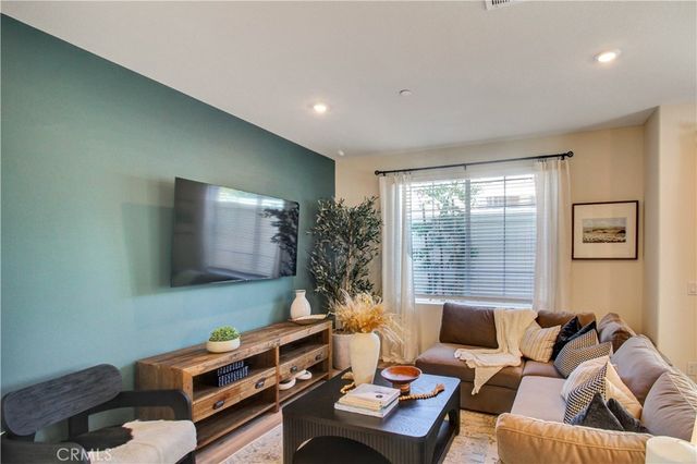 7198 Lisbon Way, Highland