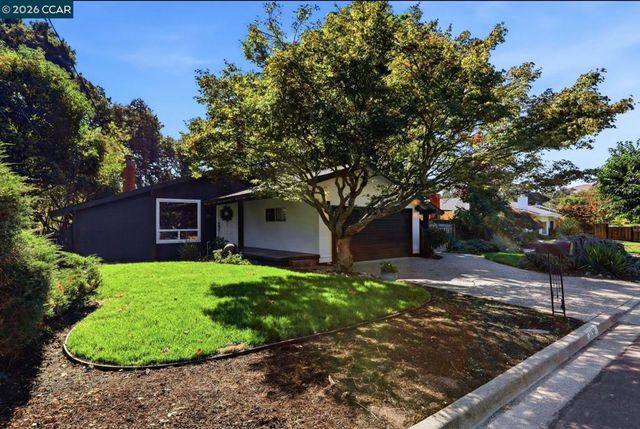 1198 Vacation Dr, Lafayette