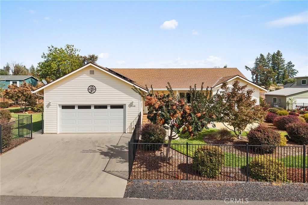 5548 Kemlyn Lane, Paradise