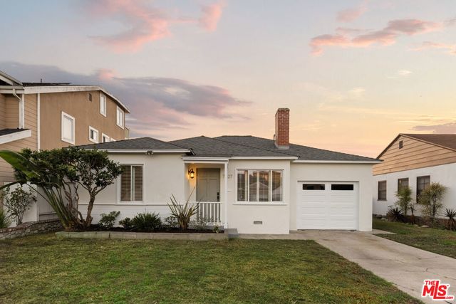 7527 Stewart Avenue, Los Angeles