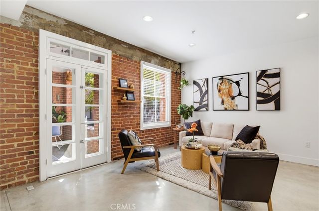 139 S Los Robles Avenue # 102, Pasadena
