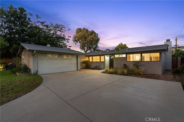 9310 Sophia Avenue, North Hills