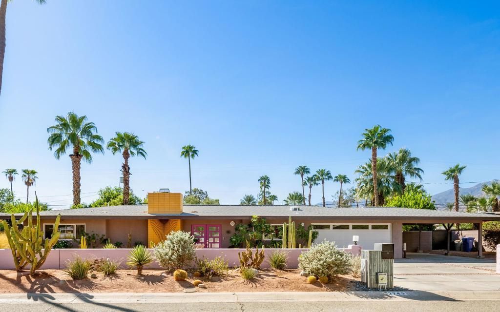 2749 E Livmor Avenue, Palm Springs