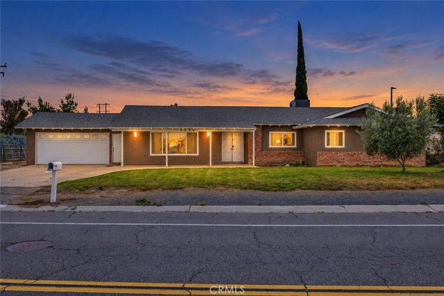 3998 Bluff, Norco
