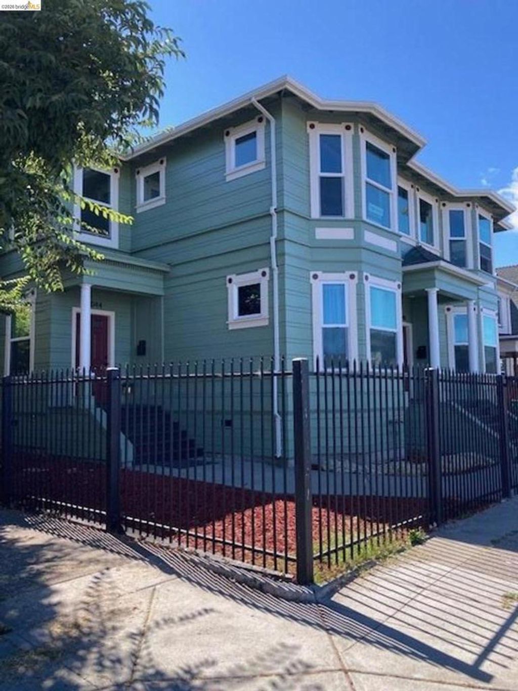 3044 Martin Lurther King, Oakland