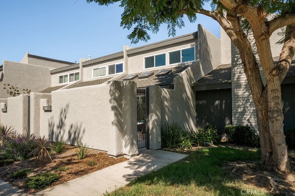 18644 Applewood, Huntington Beach