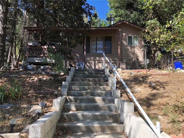 23792 Springwater, Crestline