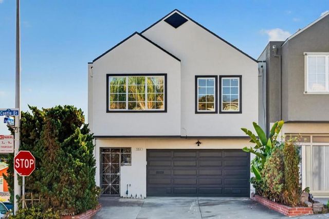 554 Castle Street, Daly City
