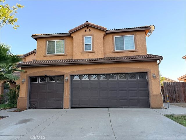 5588 E Pitt, Fresno