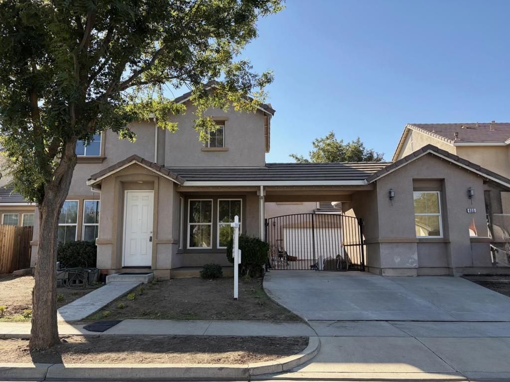 455 Creekside Drive, Patterson