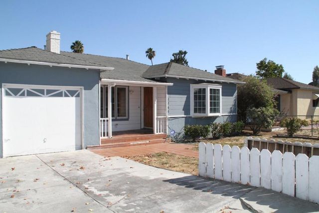2260 Pulgas Avenue, East Palo Alto