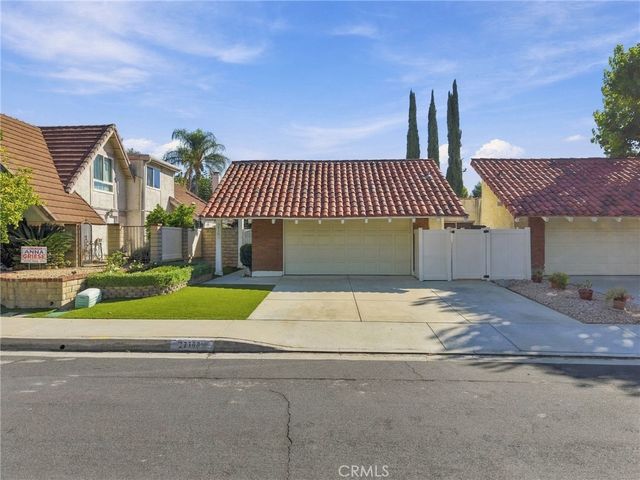 27108 Rio Pecos, Valencia