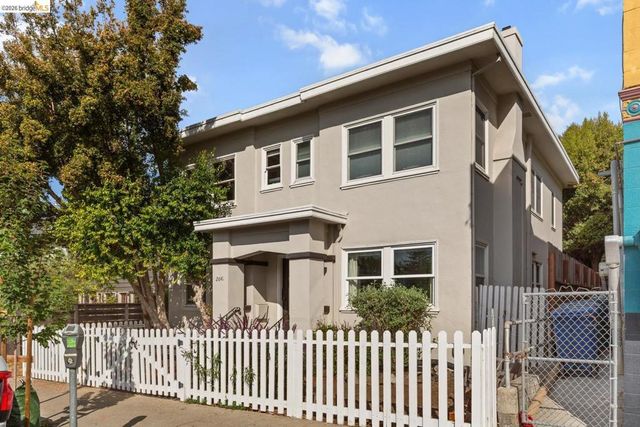 2641 Webster St # 1, Berkeley