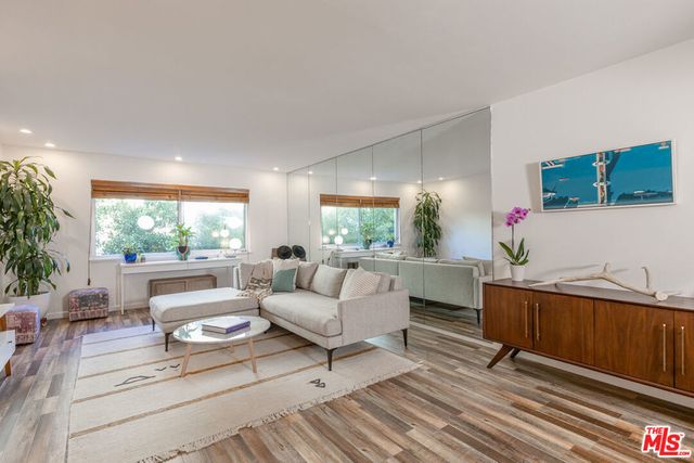 2260 N Cahuenga Boulevard # 306, Los Angeles