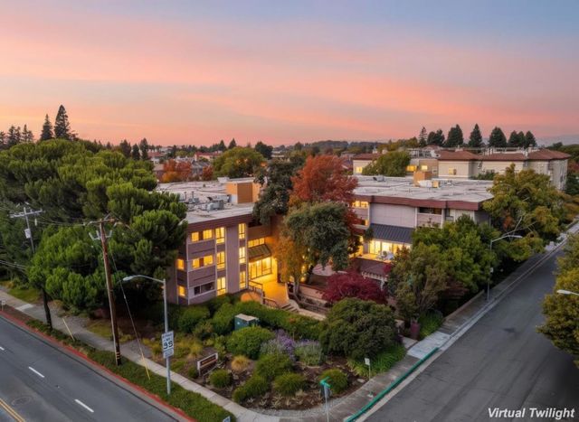58 N El Camino Real # 204, San Mateo