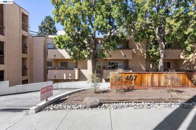 407 Orange St # 310, Oakland