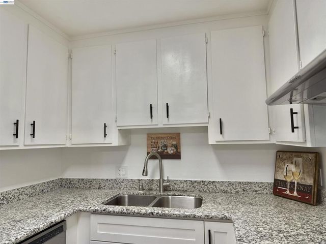 680 Fargo Ave # 13, San Leandro