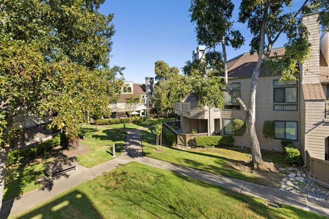 46 Pelican Lane, Redwood City