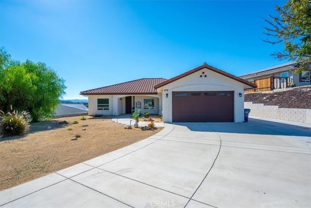 3415 Lakeside Village Drive, Paso Robles