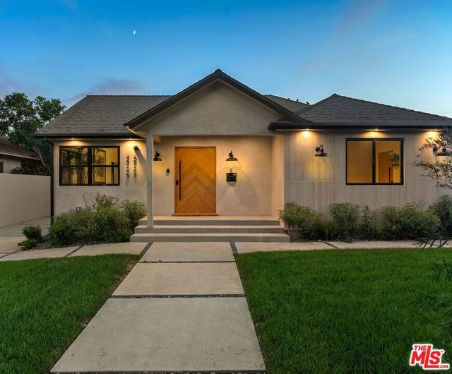2725 Midvale Avenue, Los Angeles