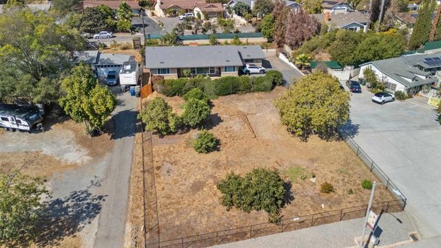 535 Civic Center Dr, Vista