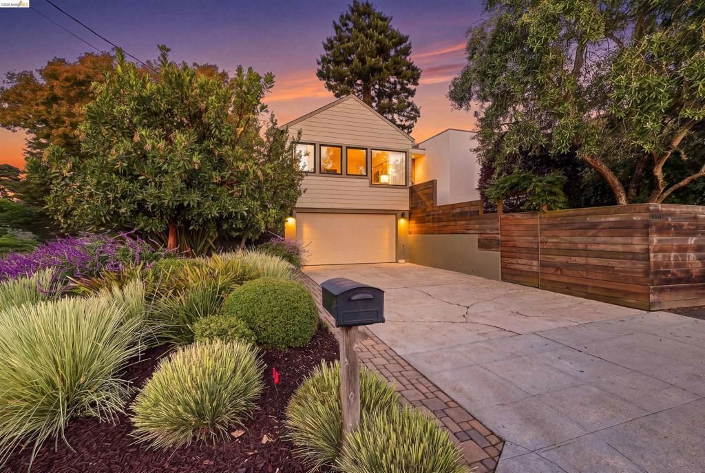 1051 Creston, Berkeley