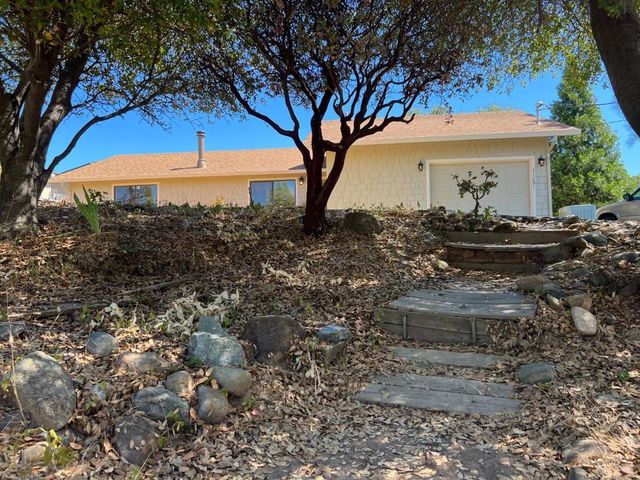 21291 Crestview Drive, Sonora