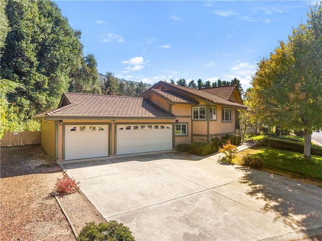 8656 Paradise Valley Boulevard, Lucerne