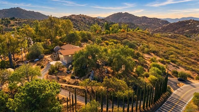 16541 Highland Valley Rd, Ramona