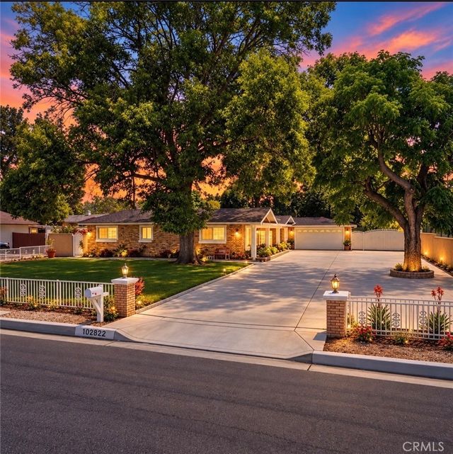 10292 Center, Villa Park