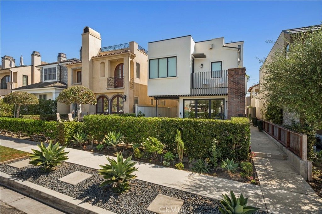 608 1/2 Orchid, Corona Del Mar