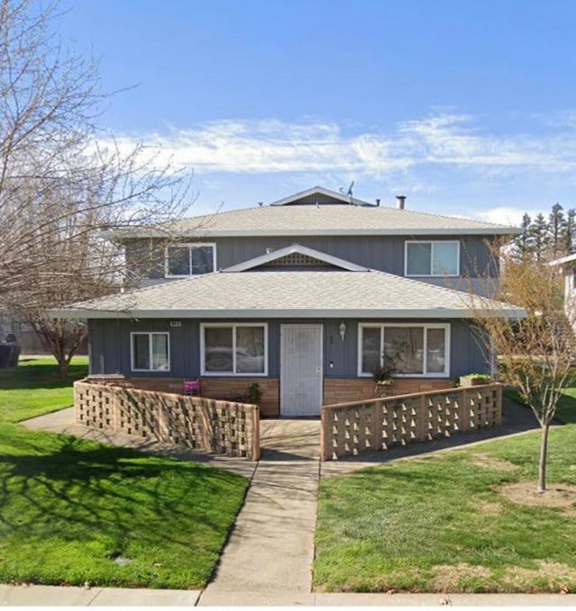 9012 El Cajon Way # 4, Sacramento