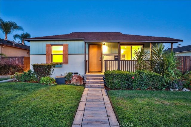 664 N 8th Avenue, Upland