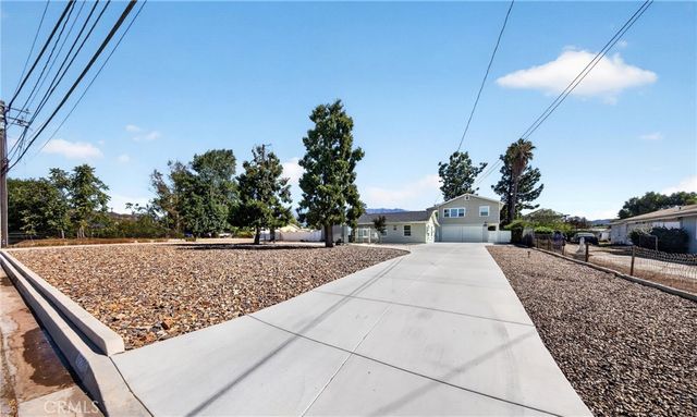 12789 8th, Yucaipa