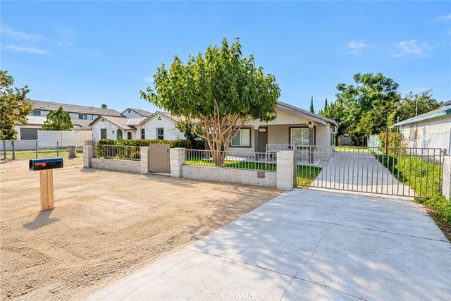 24729 Ward, San Bernardino