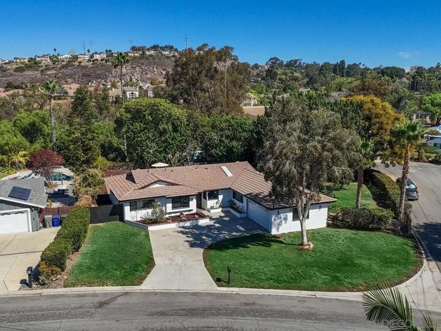 1745 Redwing St, San Marcos