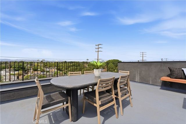 11702 Charnock Road, Los Angeles