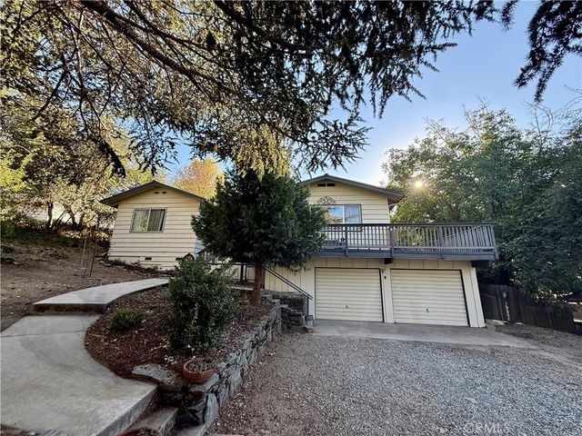 49714 Pierce, Oakhurst