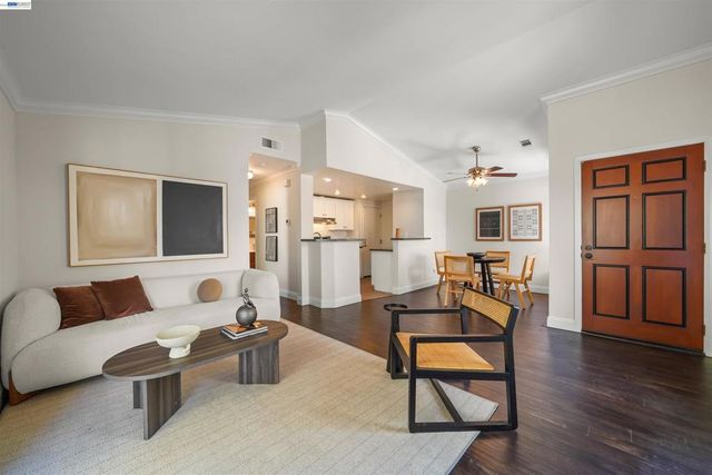 38703 Huntington Cir, Fremont
