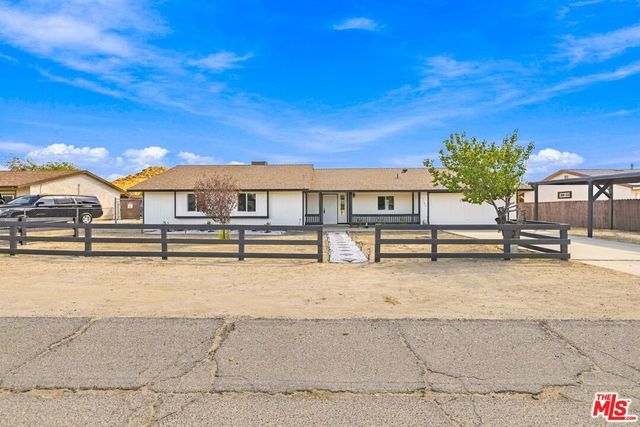 17124 Schollview Avenue, Palmdale