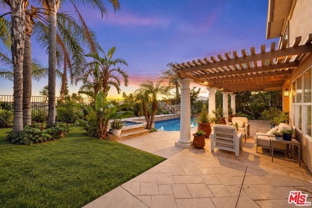 20362 Via Galileo, Porter Ranch