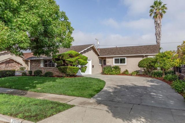 7537 Newcastle Drive, Cupertino