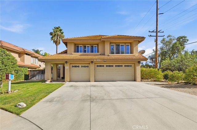 30371 Falcon Point Ct, Murrieta