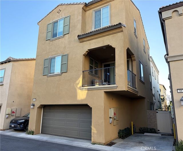 885 Pear Court, Upland