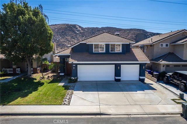 15027 Camellia, Fontana