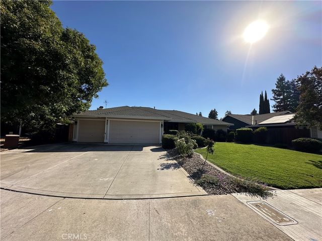 866 Villanova Court, Merced