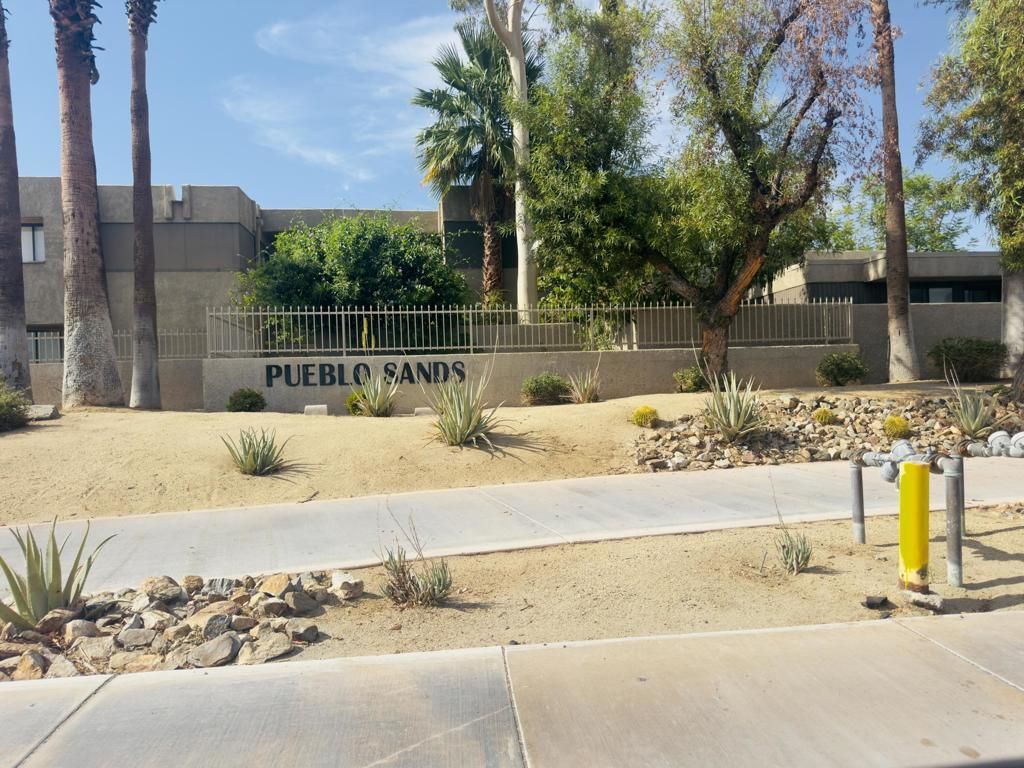 454 Bradshaw Lane # 42, Palm Springs