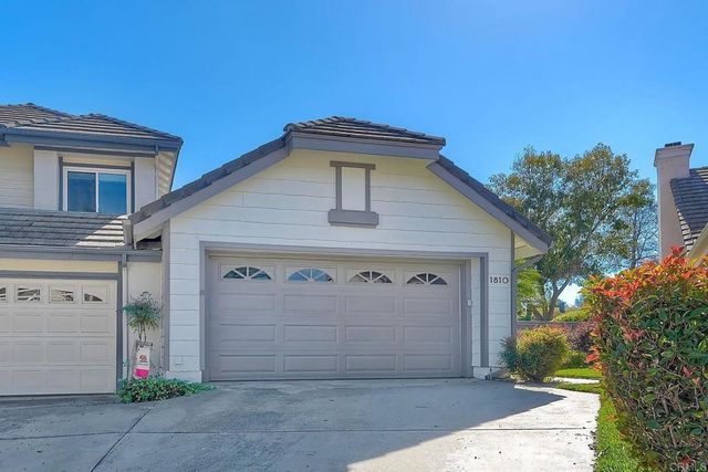 1810 Spyglass Cir, Vista